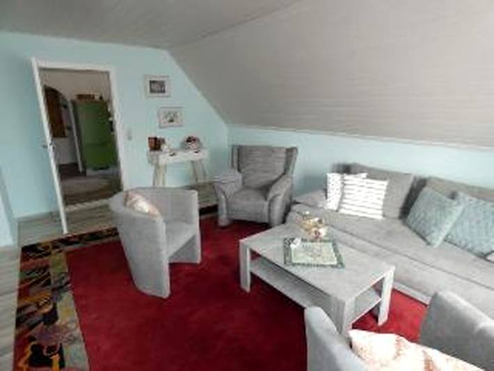 Hel lägenhet, Apartment 'Fewo Am Schloss' with Shared Pool, Shared Garden and Wi-Fi in Stavenhagen, Mecklenburgska sjöarna
