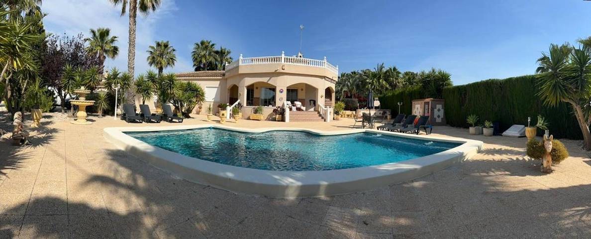 Casa rural para 6 personas, con Balcón y Terraza además de Piscina y Vistas en Elche - 2