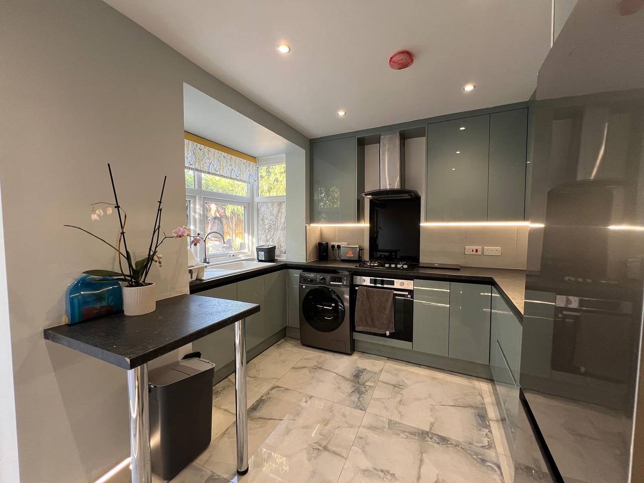 Family/small group-Wifi-Parking-Garden-Sleeps 6 in Staffordshire