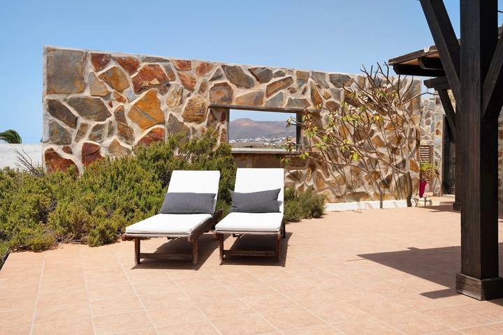 Ferienhaus 'Casa Jess' mit privater Terrasse, privatem Garten und Wlan in Tías, Lanzarote