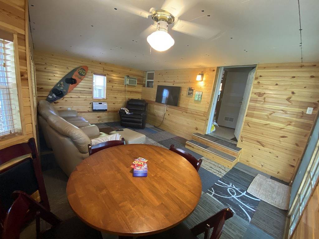 Cabin on Pearl Lake minutes from Dl in Becker County
