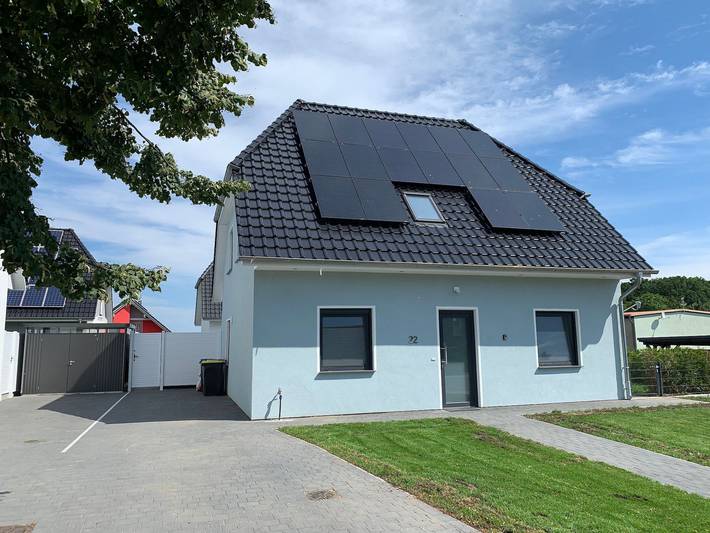 Ferienhaus für 8 Personen, mit Whirlpool und Sauna sowie Pool und Garten, kinderfreundlich in Göhren-Lebbin - 2
