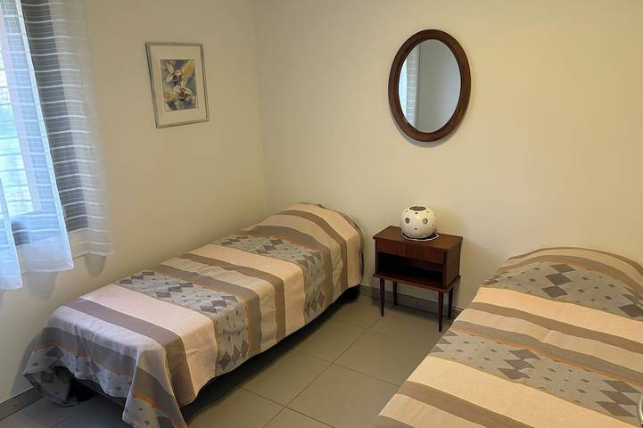 Gîte pour 4 personnes, avec jardin dans Plage Des Capucins La Ciotat - 4