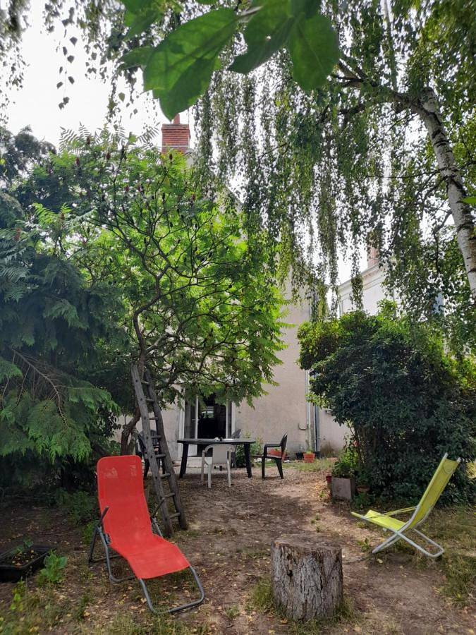 Gîte pour 6 personnes, avec jardin à Villentrois