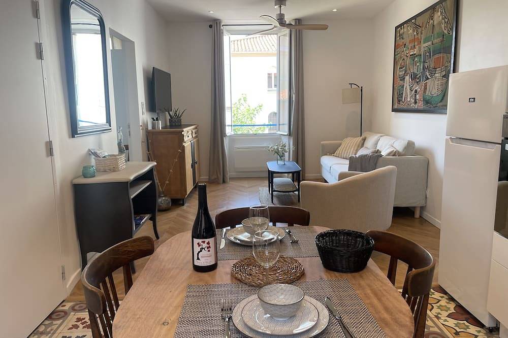 Apartamento entero, Just a stone's throw from the port and 300 m from a cove. in La Côte Vermeille, Port-Vendres