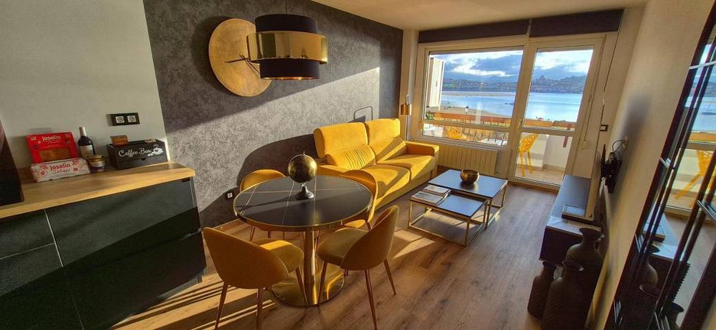 Apartamento de vacaciones para 4 personas, con balcón y vistas - 1