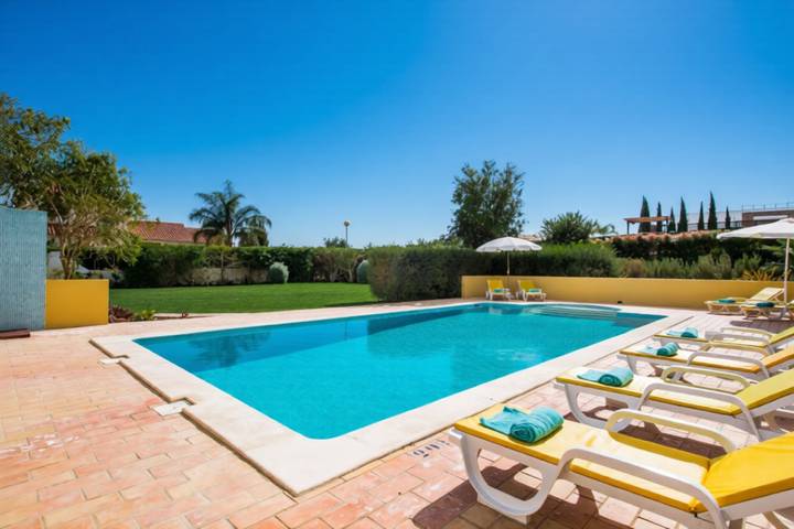 Location de vacances pour 8 personnes, avec jardin à Moncarapacho - 2