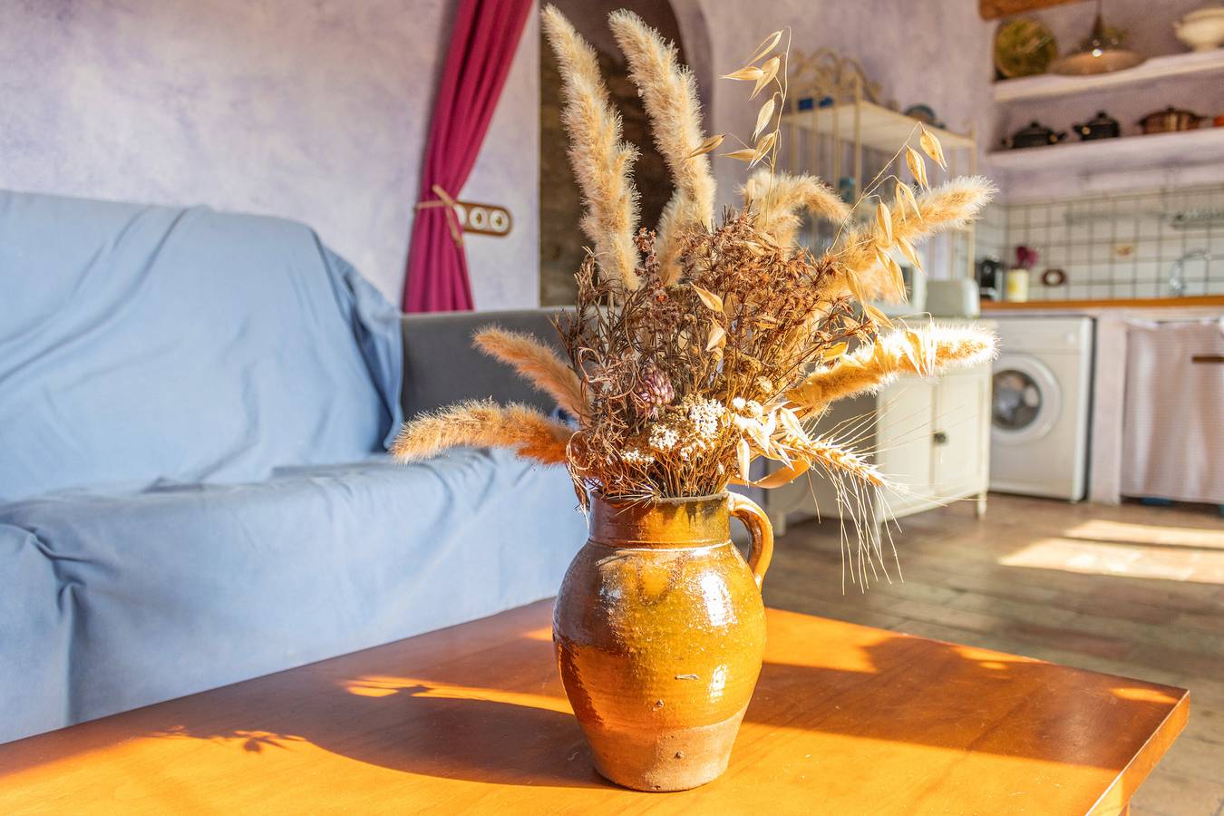 Apartamento 'Guarta' con vistas a la montaña, piscina compartida y Wi-Fi in Graus, Pirineos