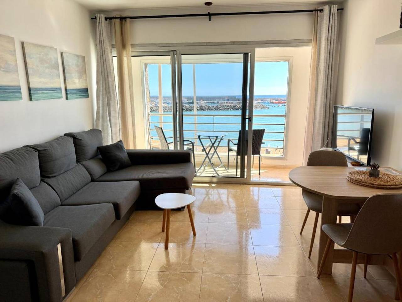 Ganze Wohnung, Ferienapartment 'Pleamar' mit WLAN in Playa Marañelas, Mogán