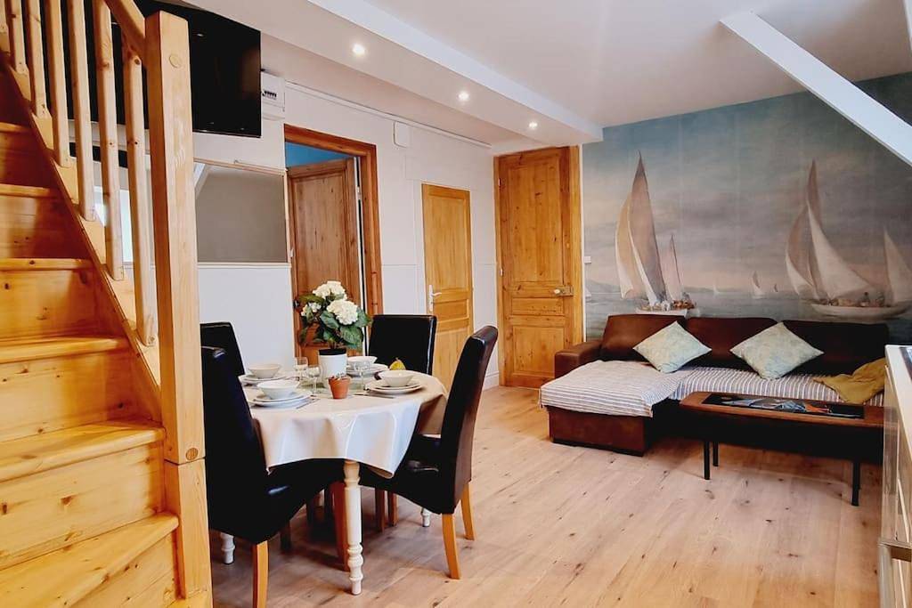 Appartement entier, Two-Bedroom Apartment in Coudekerque-Branche, Côte des dunes de Flandres
