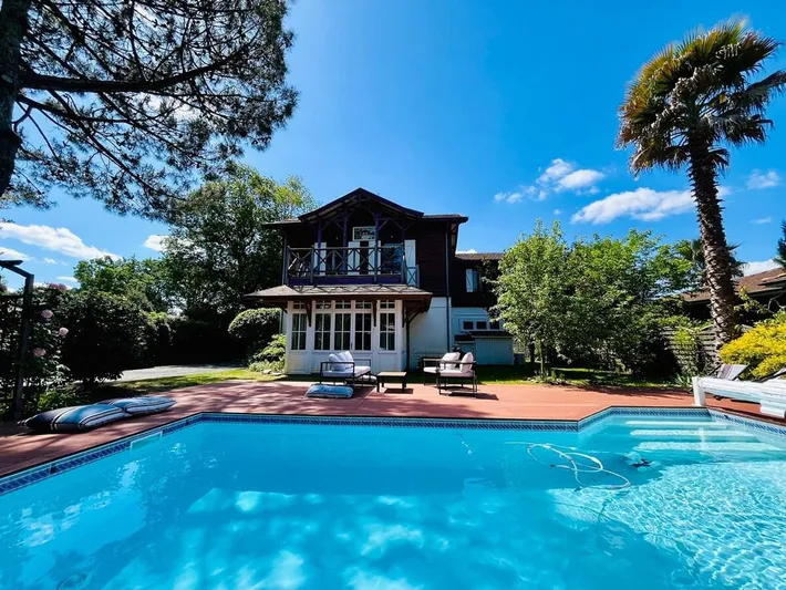 Villa pour 8 personnes, avec piscine ainsi que vue et terrasse - 1