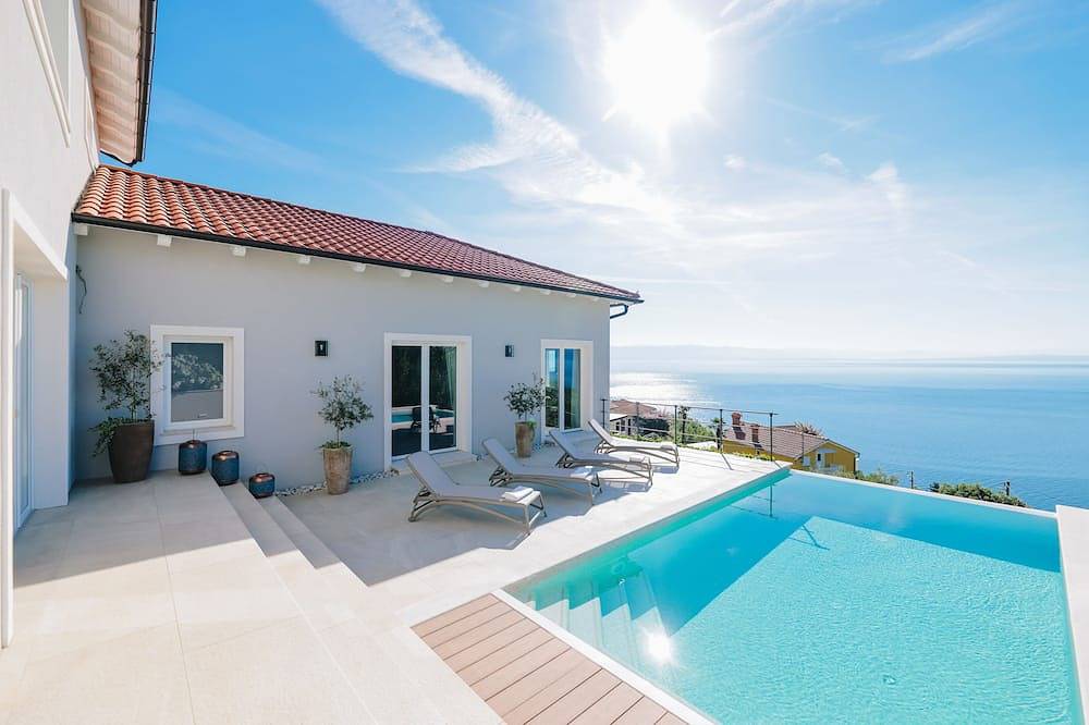 Luxury Villa with private pool and sea view in Medveja, Lovran