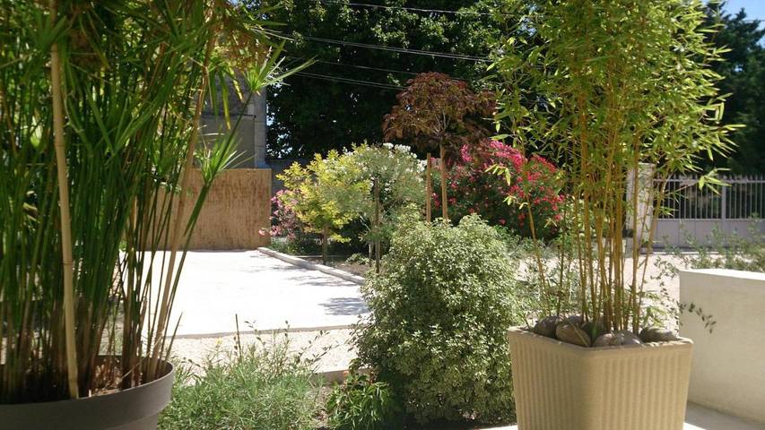 Location de vacances pour 4 personnes, avec jardin et vue à Rognonas - 2