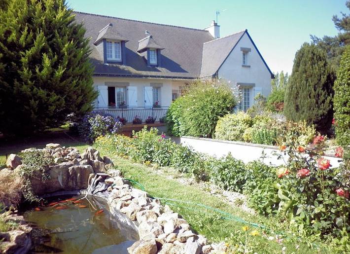 Chambre d’hôte pour 3 personnes, avec jardin à Pipriac
