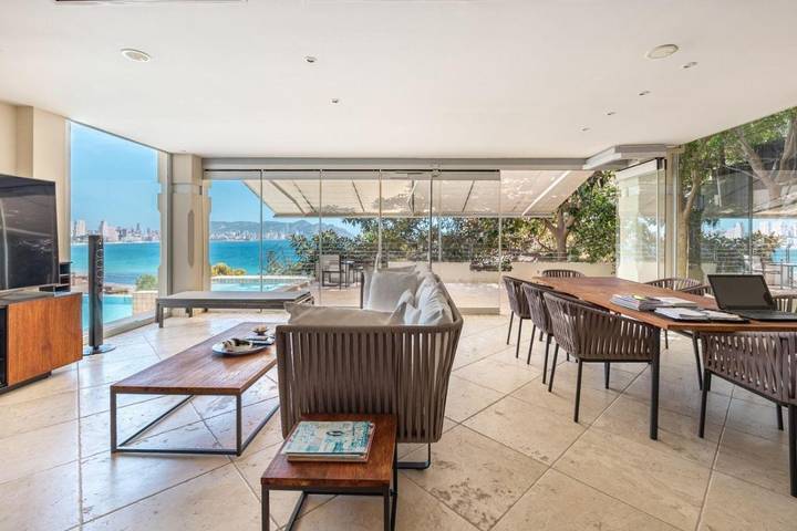 Villa pour 13 personnes, avec piscine ainsi que vue et terrasse à Benidorm - 4