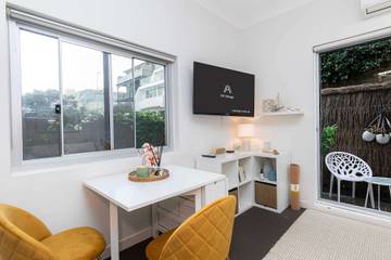 Studio for 2 People in Sydney, New South Wales, Photo 3