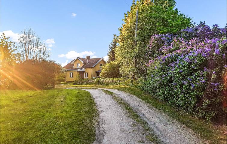 Hus för 10 Personer med trädgård in Marks kommun, Västergötland
