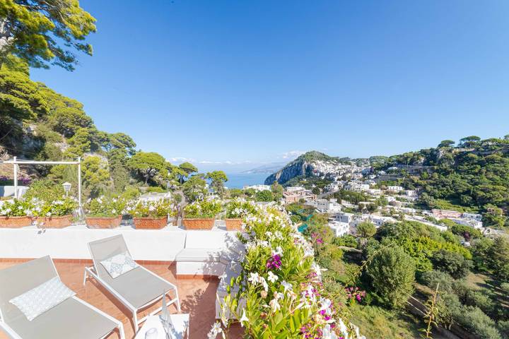 Ferienhaus für 7 Personen, mit Terrasse und Garten in Capri - 2