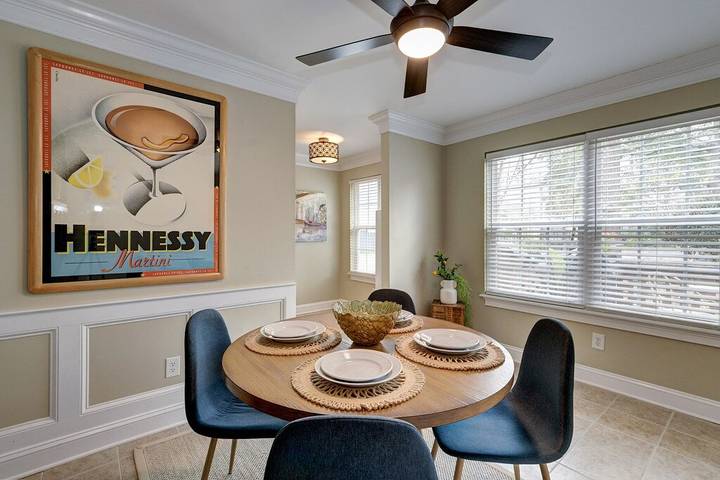 Vacation rental for 6 people, with terrace and pool, with pets in Mount Pleasant