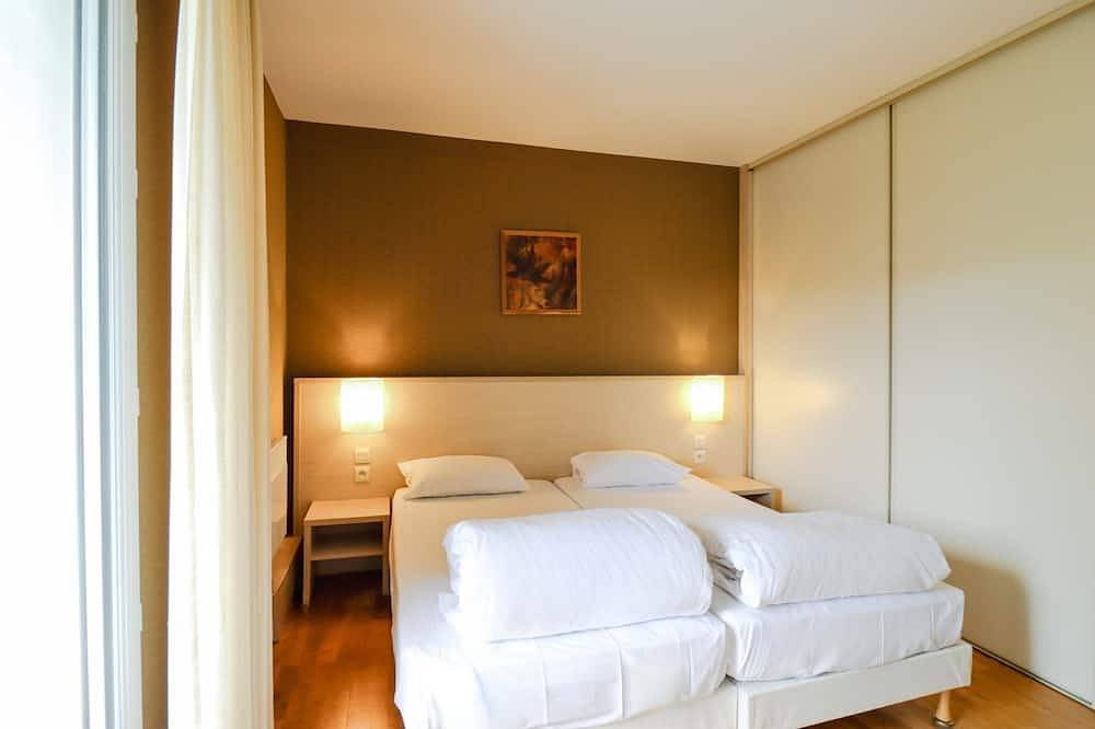 Scenic Retreat near Lake Geneva, Jura forests and Mont Blanc in Divonne-les-Bains, Gex