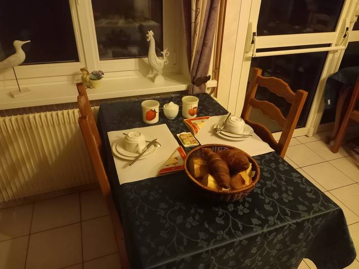 Chambre d’hôtes Ferme Des 4 Vents - Chambre Mistral in Audinghen, Région de Boulogne-sur-Mer