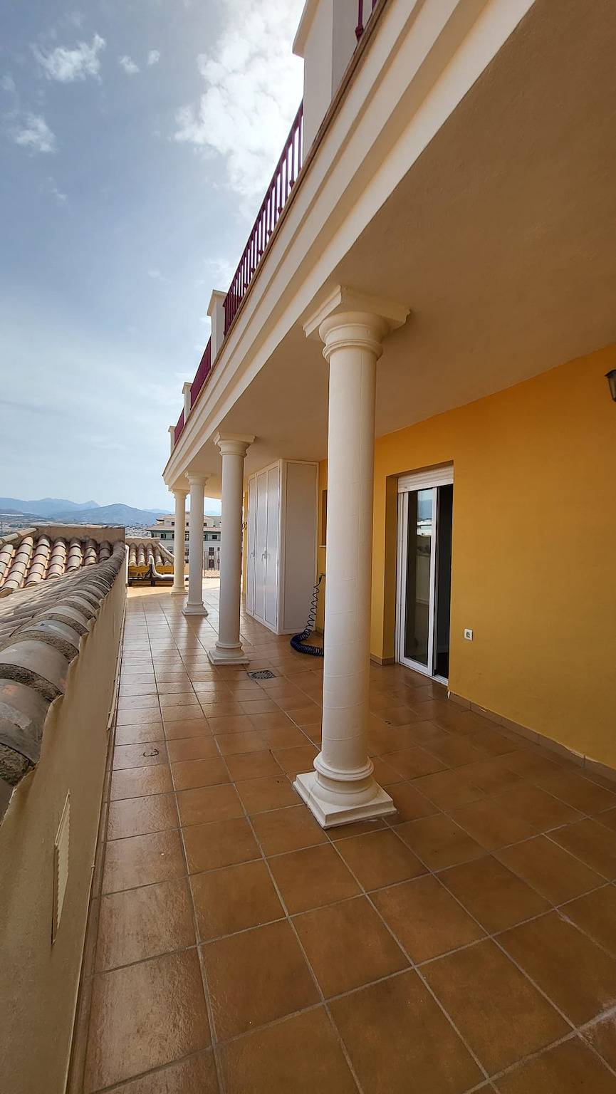 Entire apartment, Terrasol Azucarera 4 Semi Atico in Playa de Torre del Mar, Torre del Mar