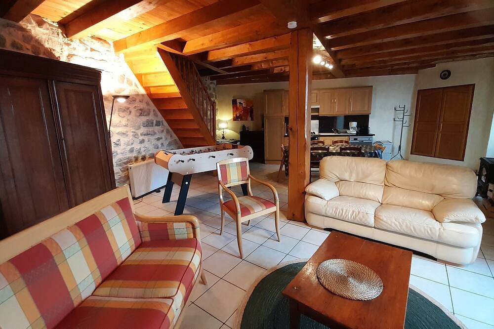 Charming gîte for 7 people, near lake and river in Rochepaule, Région de Tournon-sur-Rhône