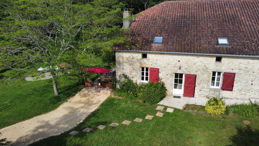 Gîte pour 8 personnes, avec piscine à Soturac - 4