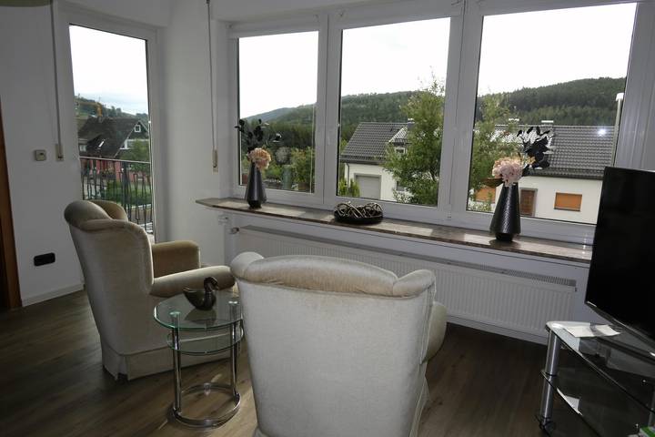 Ganze Wohnung, Ferienwohnung Hermann Miß - Ferienwohnung mit Balkon in Bad Berleburg, Kreis Siegen-Wittgenstein