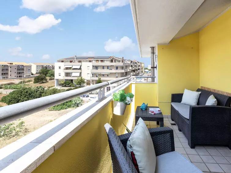Apartamento entero, Apartamento junto a la playa con aparcamiento, aire acondicionado y Wi-Fi in Porto Torres, Provincia de Sassari