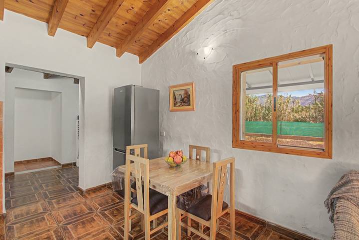 « Cañaon » avec vue sur la montagne, piscine privée et Wi-Fi in El Molino de Viento, Mogán