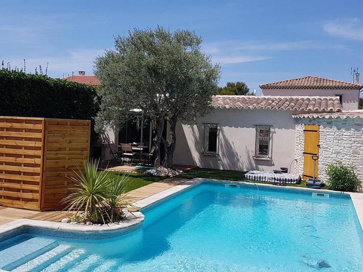 Maison d’hôte pour 2 personnes, avec Terrasse et Jardin ainsi que Piscine et Vue à Sausset-les-Pins