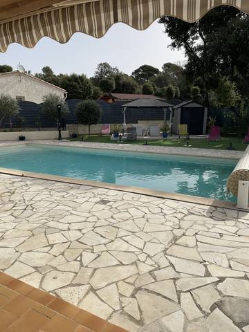 Gîte pour 4 personnes, avec jardin et jacuzzi ainsi que terrasse et piscine à Sillans-la-Cascade