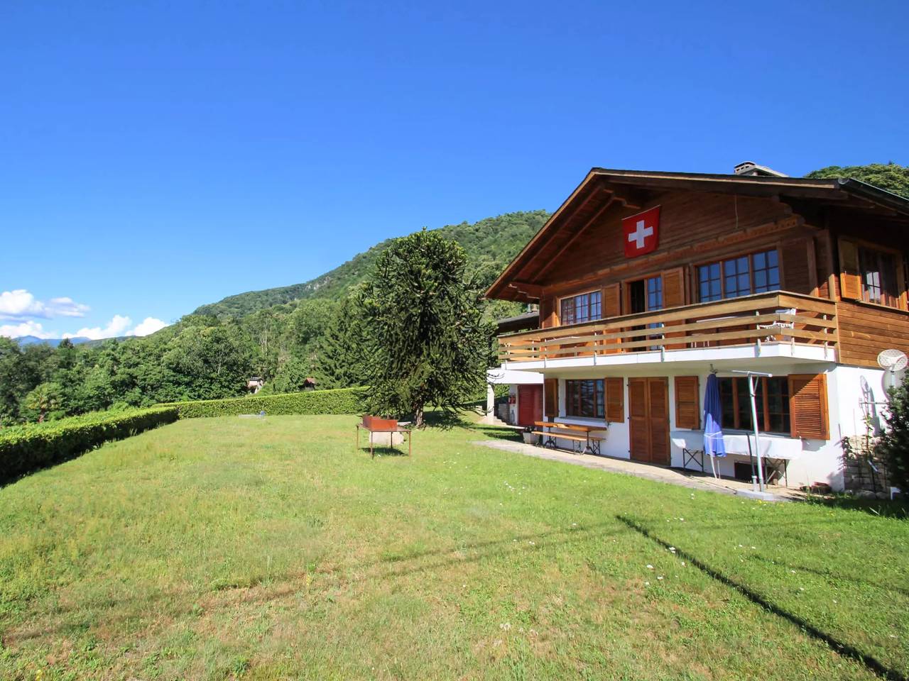 Huis 8 personen in Castelveccana, Lago Maggiore (Lombardy)