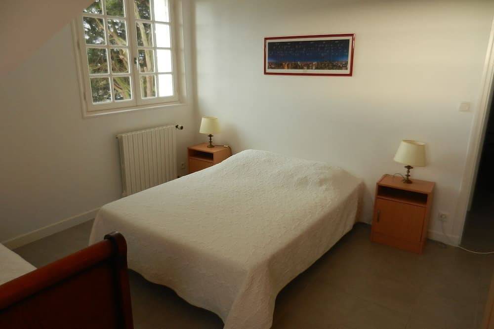 Appartement entier, Appartement 90 m2, superbe vue sur mer et Tatihou, vaste jardin, proche plage in Saint-Vaast-la-Hougue, Région de Cherbourg