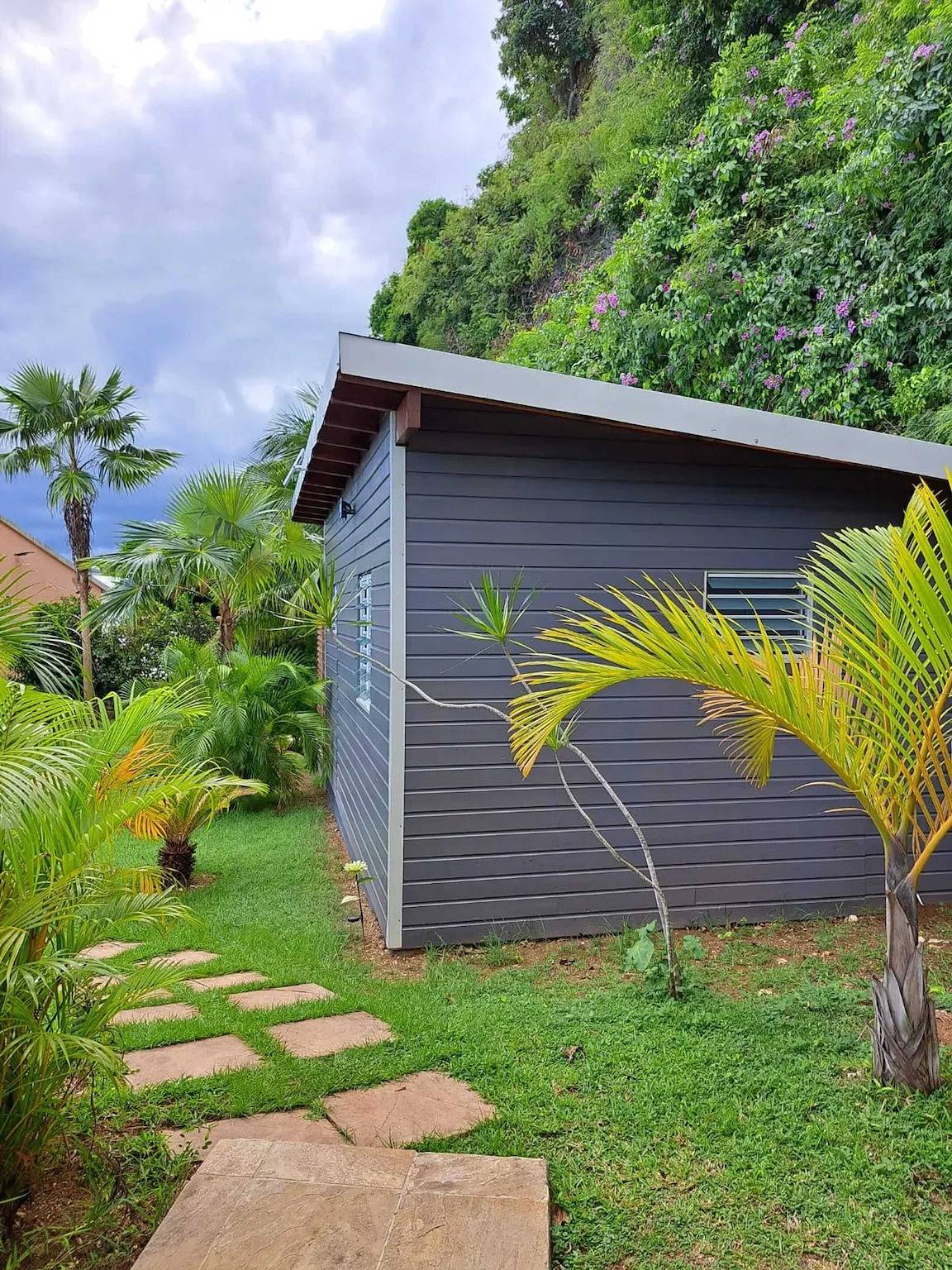 Acogedora cabaña con jardín en Gosier, 40 m² in Le Gosier, Guadalupe