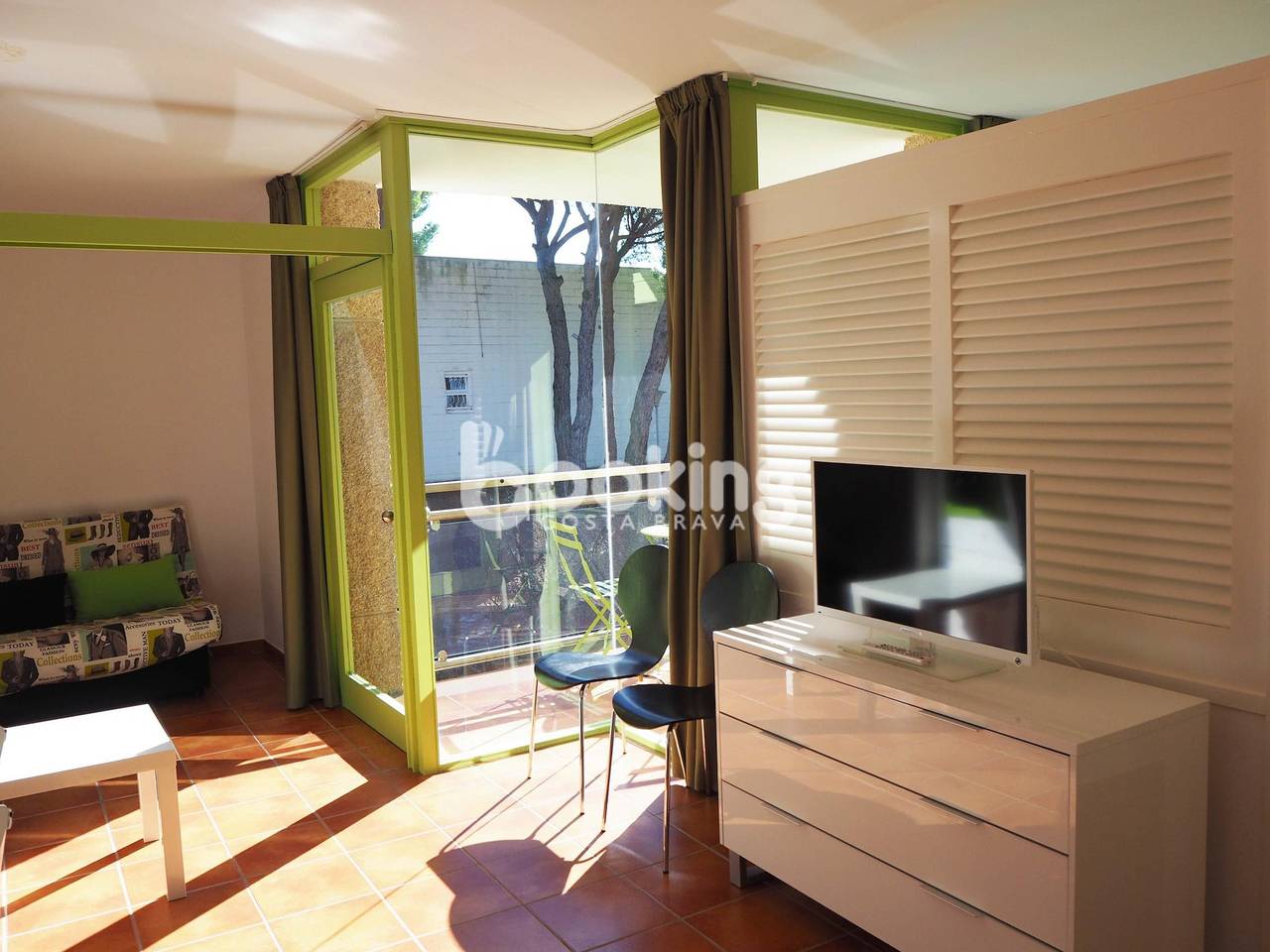 Apartamento vacacional entero, Apartamento minimalista con A/A y piscina comunitaria in Platja d'Aro, Costa Brava