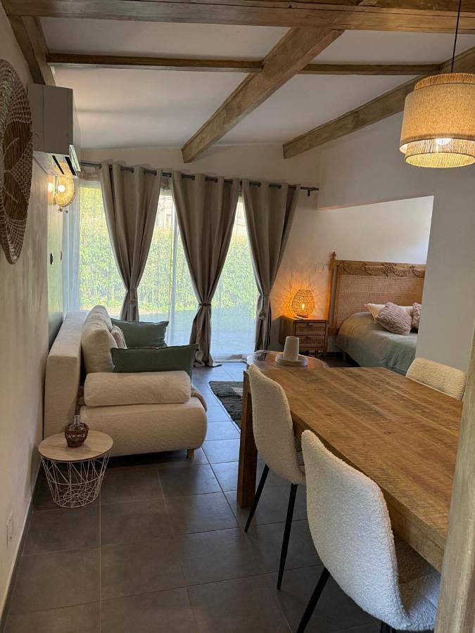 Location de vacances pour 6 personnes, avec jardin et terrasse, animaux acceptés à Saint-Étienne-Vallée-Française - 4