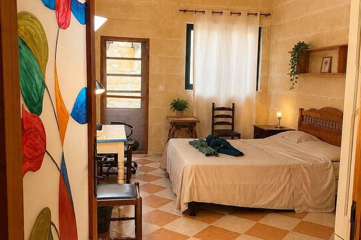 Chambre d’hôte pour 3 personnes dans Sannat