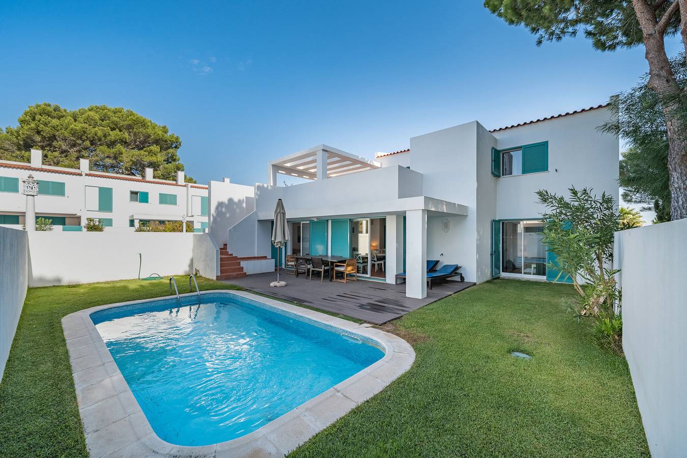 Casa Vacacional 'Villa Prainha - Casa con 3' con Piscina Privada, Wi-Fi y Aire Acondicionado in Alvor, Distrito de Faro