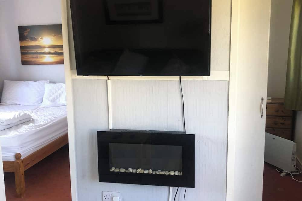 King chalet just skip and a jump to beach in Mablethorpe, Lincolnshire