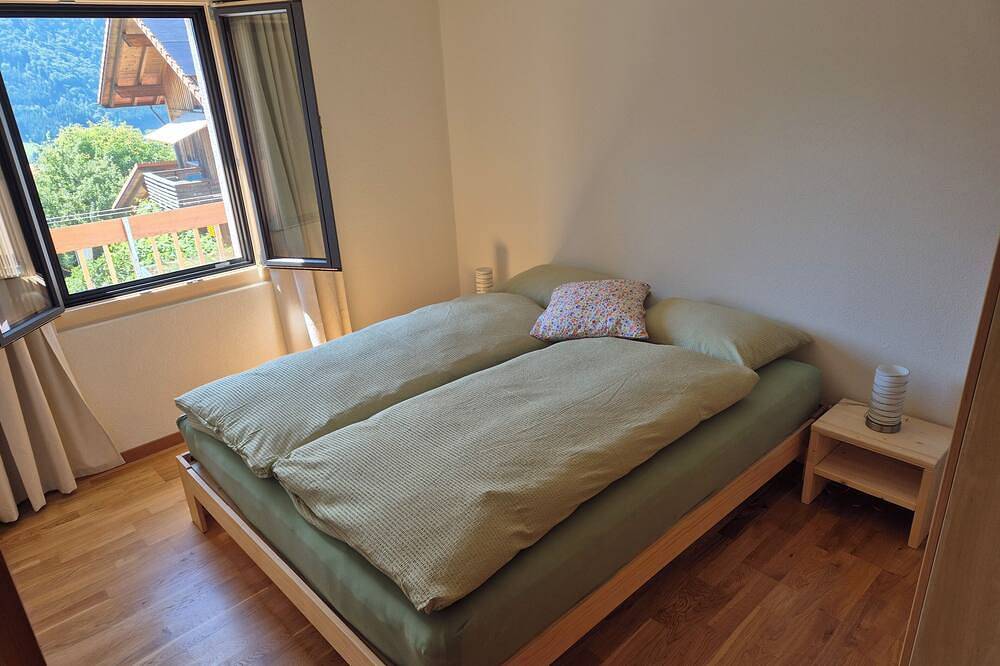 Ganze Wohnung, Gemütliche Ferienwohnung – Natur & Erholung in Aeschi bei Spiez, Thunersee