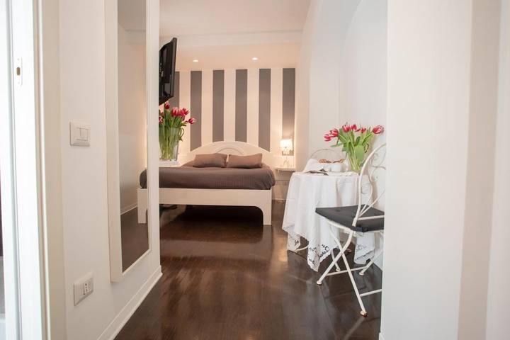 Albergo a gestione familiare per 2 persone, con terrazza - 1