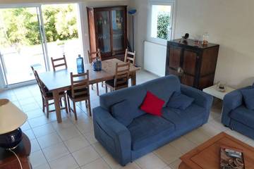 Gîte pour 6 personnes, avec jardin et terrasse dans Plage de la Govelle