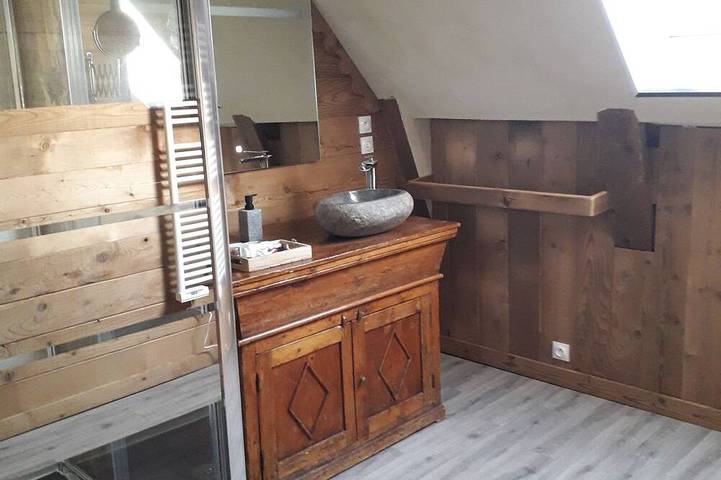 Gîte pour 4 personnes, avec jardin à Saint-Donat - 3