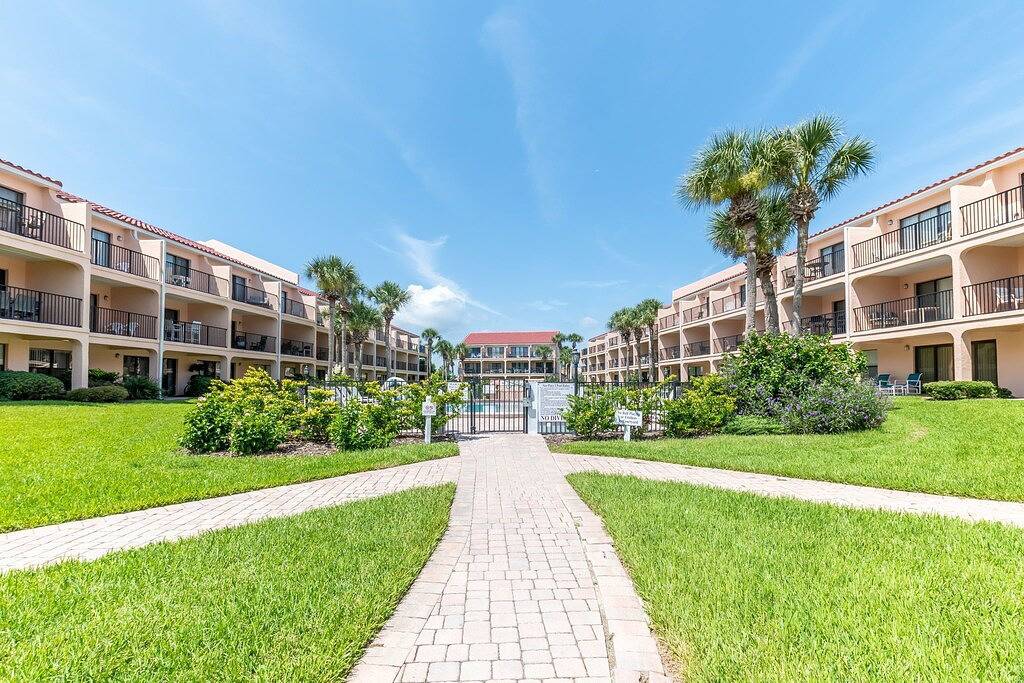 Ganze Wohnung, New Listing!!! Direct Ocean Front 1st Floor Sea Place Condo!!! 2bd/2 bath in Butler Beach, St. Augustine