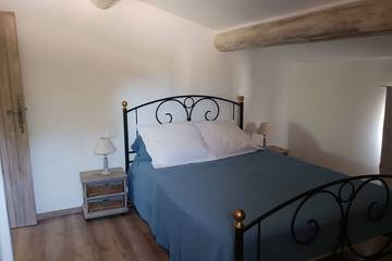 Location De Vacances pour 4 Personnes dans Roussillon, Parc naturel régional du Luberon, Photo 1