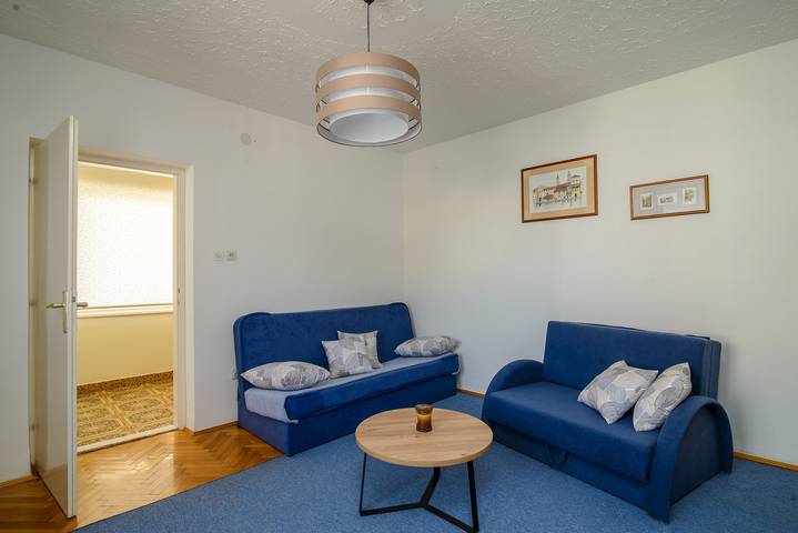 Ferienwohnung für 4 Personen, mit Balkon/Terrasse in Trogir - 4