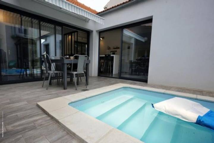 Villa para 4 pessoas, com jardim e piscina em La Rochelle