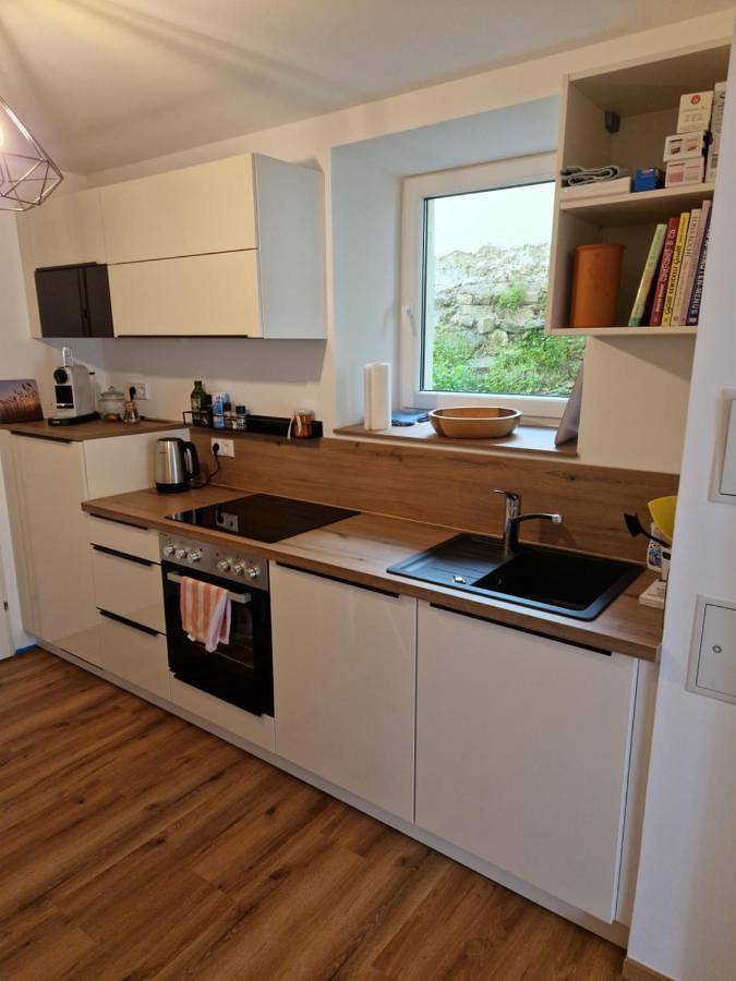 Ganze Wohnung, Beethoven29 / Studio mit Garten direkt in Krems in Krems an der Donau, Donau Niederösterreich